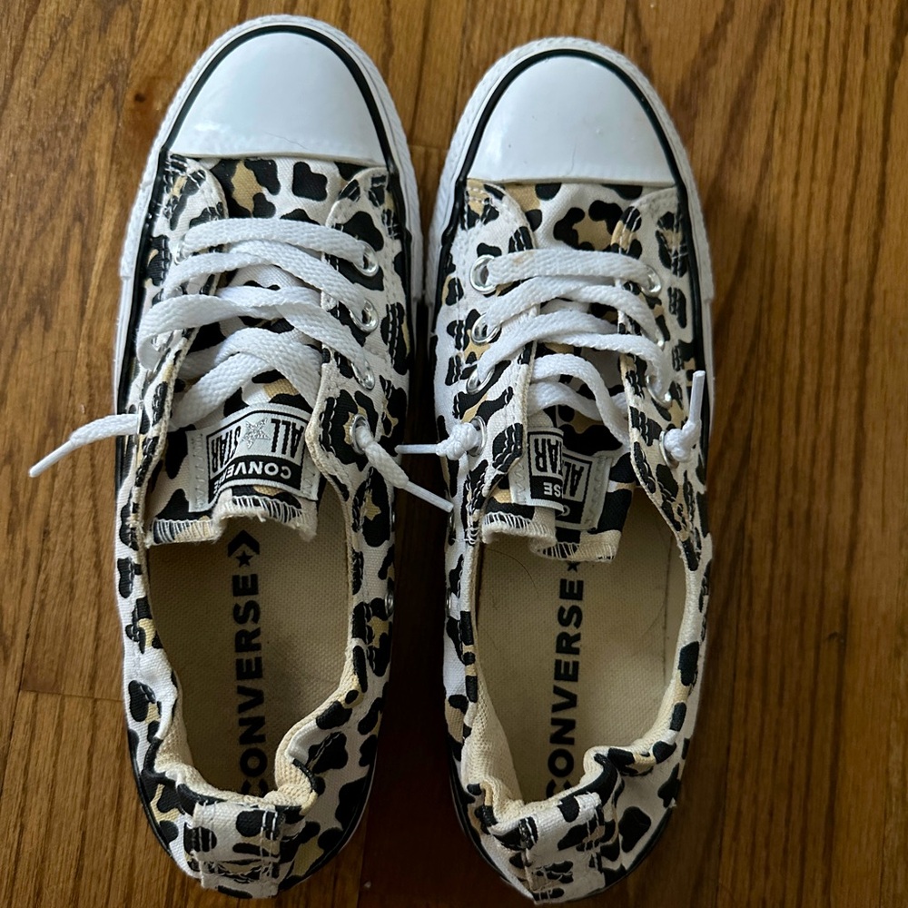 Leopard no tie converse